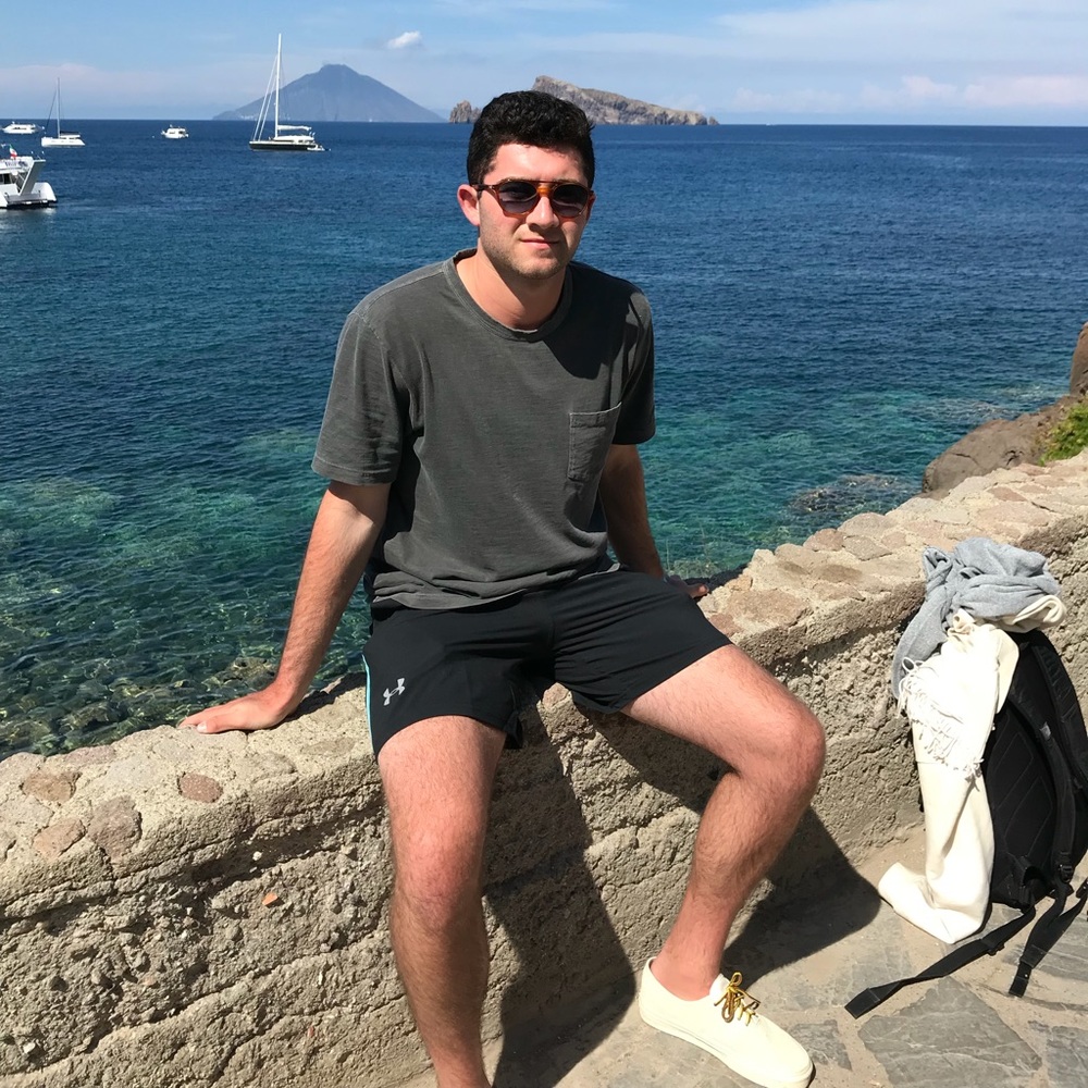 Meet your Posher, Julian